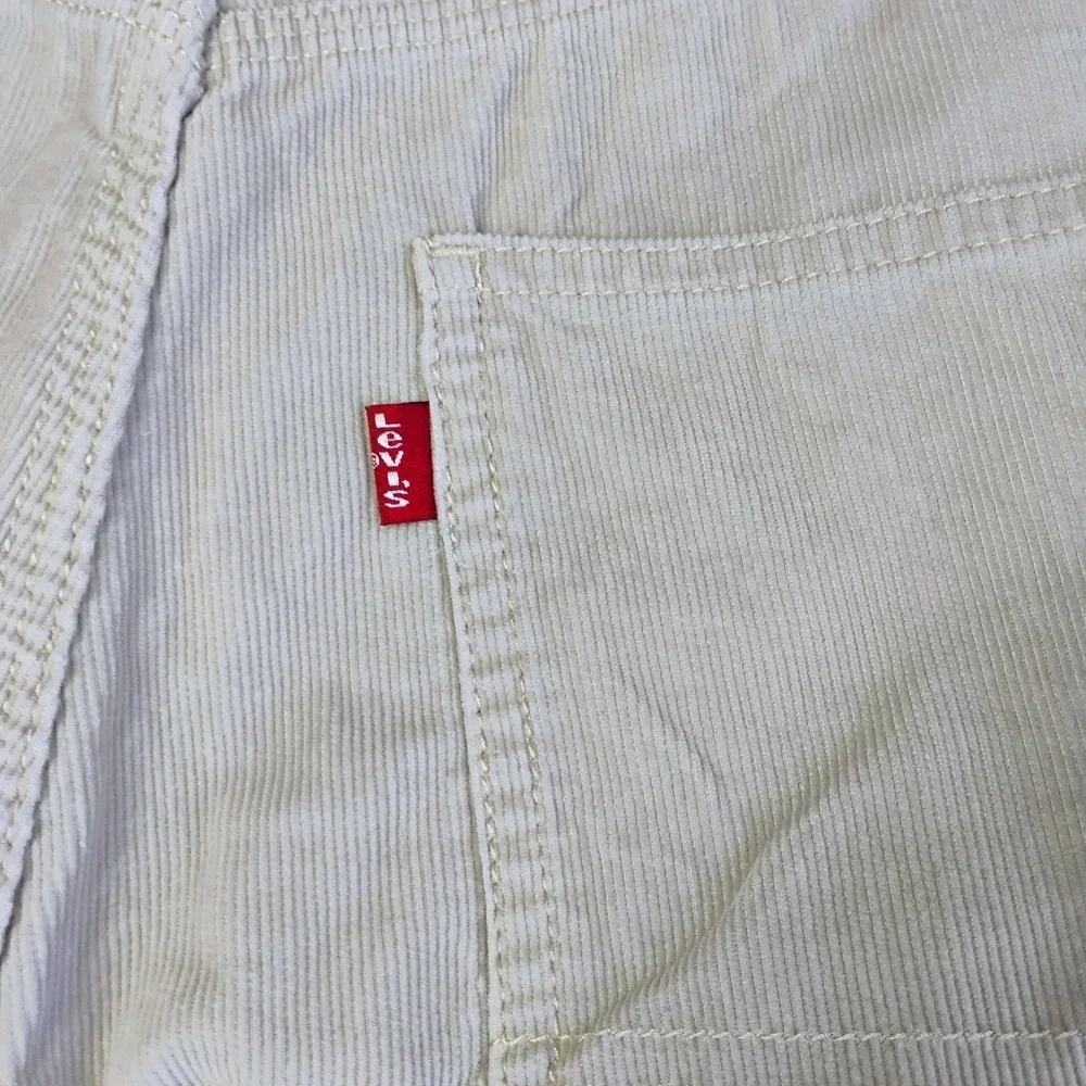 Vintage Levi's Beige Carpenter Corduroy Shorts Red Tab Baggy Mens 33 10 Inseam